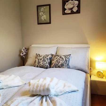Var-lak Apartman Apartment Heviz