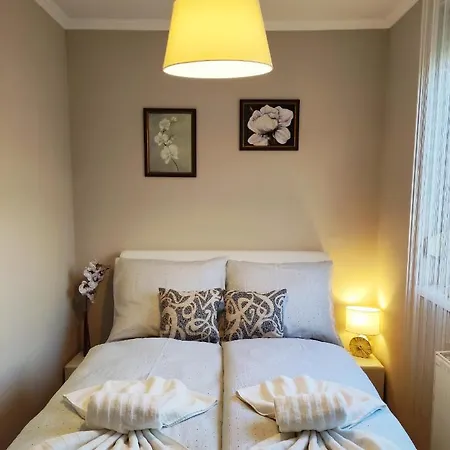 Var-lak Apartman Apartment Heviz