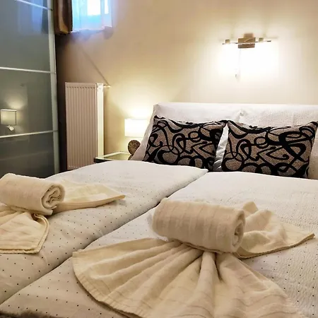 Var-lak Apartman Apartament